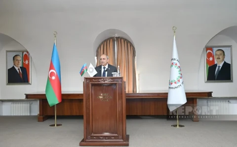 Azerbaijan not giving up claims to Armenia