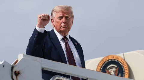 Трамп совершил первый полет на новом президентском самолете