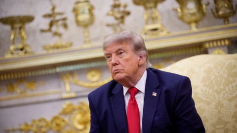 Трамп отложил введение пошлин против Канады