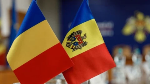 Нижняя палата парламента Румынии одобрила закон об объединении с Молдовой