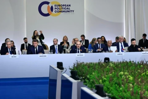 Newspaper: Even undisguised EU and US support to Armenia PM Pashinyan doesn’t help, elections also kind of referendum in terms of foreign policy orientation