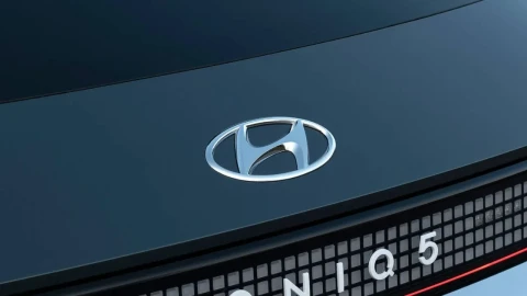 Hyundai отзовет в США более 96 тыс. авто из-за неисправности приборной панели