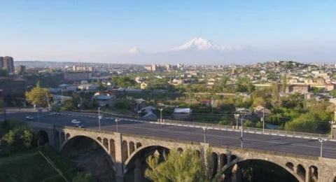 Պարեկները «Հաղթանակ» կամուրջի վրա կանխել են օտարերկրացու ինքնասպանության փորձը