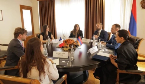 Գևորգ Պապոյանն ու Ֆրանսիայի դեսպանը քննարկել են առևտրատնտեսական համագործակցության ընդլայնումը