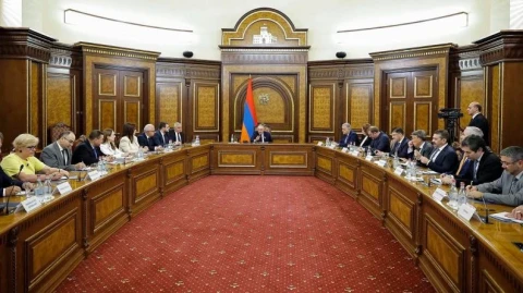 Armenia premier receives EU countries’ ambassadors, thanks them for their congratulations on parliament election results