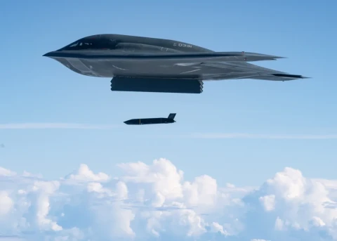 ВВС США провели испытание ракеты LRASM с борта B-2 в Тихом океане