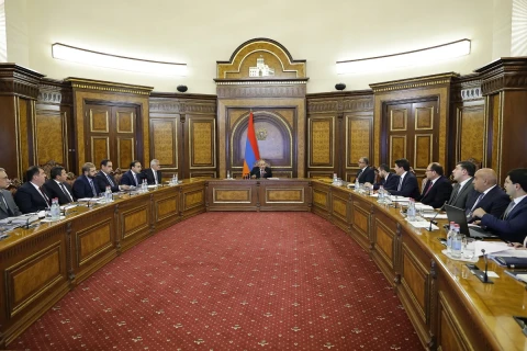 Փաշինյանի մոտ քննարկվել են մետրոյի «Աջափնյակ» կայարանի, Կապսի ջրամբարի կառուցման հարցերը