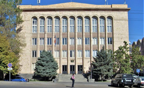 ՀՀ Սահմանադրական դատարանում հրապարակվում է ընտրությունների արդյունքները չեղարկելու պահանջով քաղաքական ուժերի հայցի վերաբերյալ վճիռը