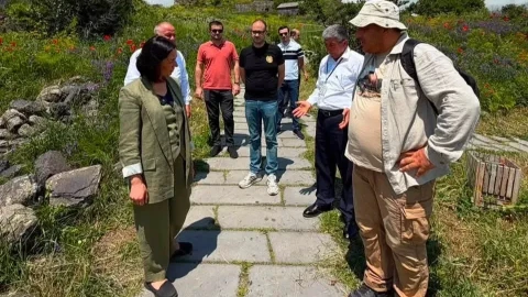 Ամբերդի վերականգնման աշխատանքներին ծանոթանալու նպատակով ԿԳՄՍ նախարարն այցելել է ամրոցի տարածք