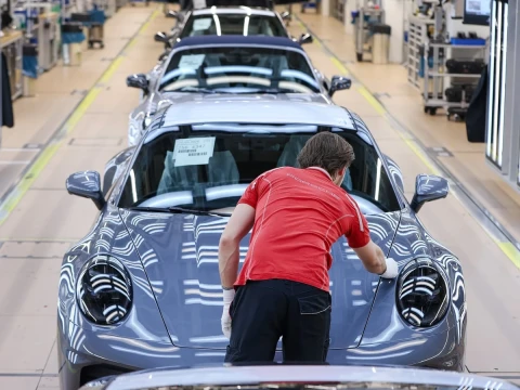 Porsche сократит четыре тысячи рабочих мест для уменьшения расходов