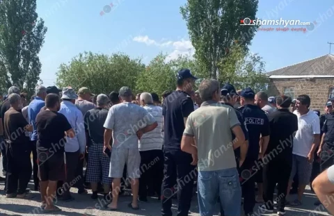 Жители нескольких сел Армавирской области перекрыли дорогу Маргара-Ванадзор-Ташир