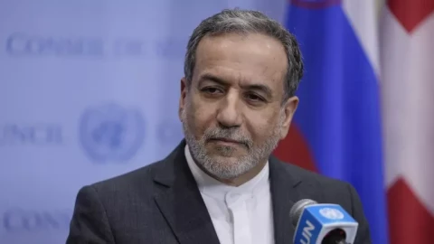 Iran FM: Negotiations on final deal with US will not commence if threats continue