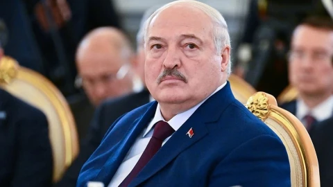 Лукашенко заявил, что будет просить небесную канцелярию о сухой погоде