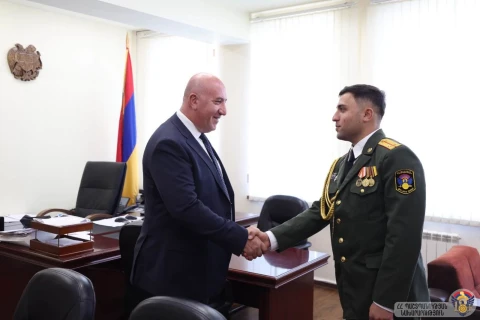 МО Армении: Курсанты, получившие образование за рубежом, назначены на офицерские должности