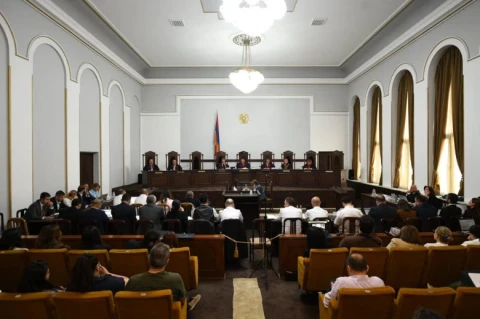 «Փաստ». Երբ դատարանը չգիտի, թե ինչպես են քվեարկել քաղաքացիները. ՍԴ–ն շփոթել է երկու տարբեր իրավական չափանիշ