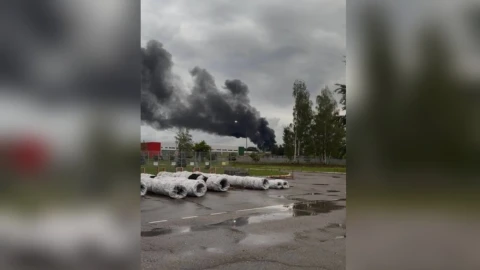 ВСУ ударили по нефтебазам в Твери и Ставрополье, танкерам в Азовском море