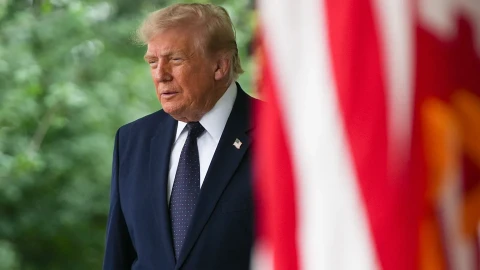 Трамп заявил, что распорядился нанести по Ирану «беспрецедентный удар» в случае покушения на него