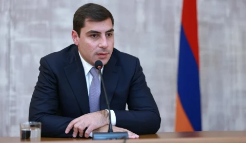 Վահագն Արսենյանն էլ հրաժարվեց պատգամավորական մանդատից