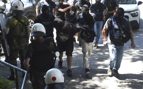 В Греции предъявили обвинения по делу о поджоге дома семьи депутата: погибла мать политика