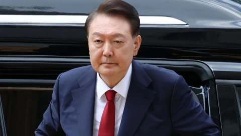Бывшего президента Южной Кореи приговорили к двум годам лишения свободы
