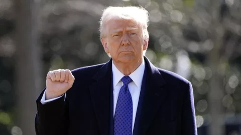 Trump supported the idea of seizing Iran’s key Kharg Island
