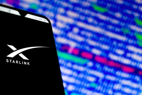 Компания SpaceX запустила ракету Falcon 9 c 29 спутниками Starlink