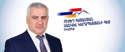 «Грапарак»: Кандидаты в депутаты от блока «Сильная Армения» продолжают подавать заявления о самоотводе