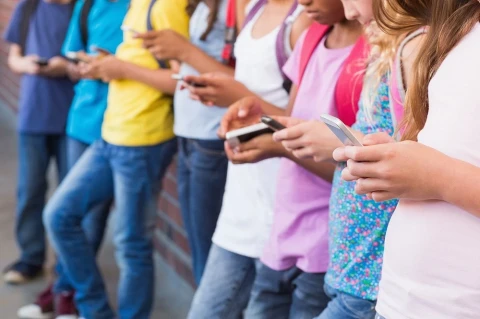 Yonhap: Korea plans to ban social media for children under 14