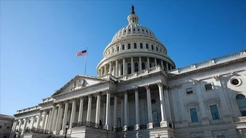 AP: демократы в Конгрессе США раскололись по вопросу военной помощи Израилю