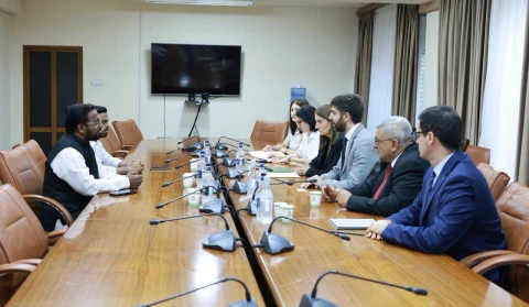 Armenia and Oman Explore Opportunities to Expand Trade and Economic Cooperation