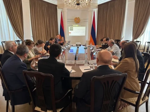 ՀՀ - ԵՄ վիզաների ազատականացման երկխոսության շրջանակներում քննարկվել են սահմանների համալիր կառավարման հիմնախնդիրները. քննարկում ԱԱԾ–ում