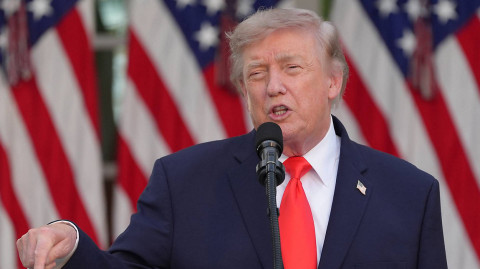Trump announced new investments in weapons production worth $10 billion.