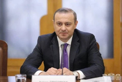 Հեղափոխությունից հետո ինչպես փոխվեց Արմեն Գրիգորյանի ունեցվածքը. բնակարան, Toyota և շուրջ 45 մլն դրամ ընտանեկան եկամուտ. «Ժողովուրդ»