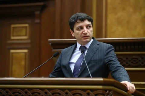 «Ժողովուրդ». Վահե Հովհաննիսյանը մինչեւ օրս դատավարական կարգավիճակ չունի