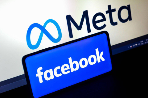 Facebook and Instagram are experiencing outages