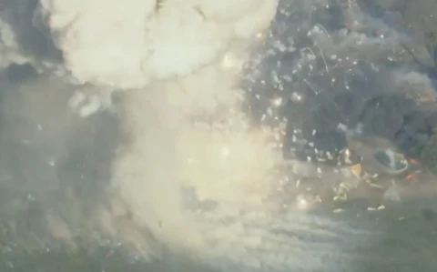 8 people killed in explosion at firecracker factory in India