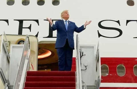 Трамп распорядился усилить системы безопасности подаренного Катаром самолета