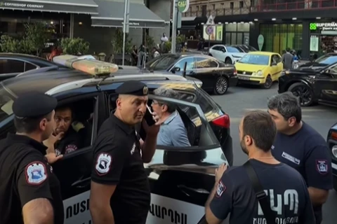 Мэрия: В Ереване выявлены случаи организации платных автостоянок без правовых оснований – составлены 10 протоколов