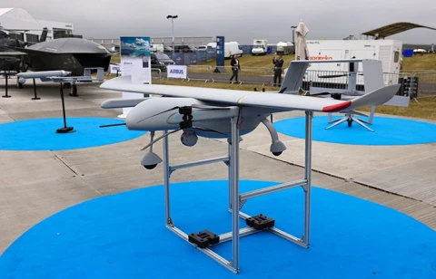 The Farnborough International Airshow opens: major aircraft orders and air defense technologies in focus
