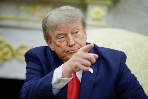 Trump calls Britain a ‘poor catastrophe’