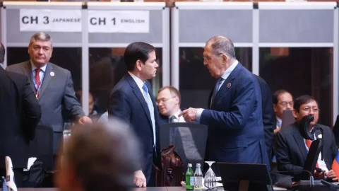 Lavrov and Rubio held half-hour talks in the Philippines