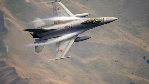 Румынский F-16 сбил беспилотник, нарушивший воздушное пространство страны