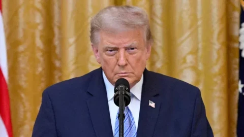 Дональд Трамп заявил, что США не продают вооружение Украине