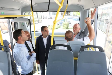 Դավիթ Խուդաթյանը ծանոթացել է Արարատի մարզի միասնական երթուղային ցանցի նոր տրանսպորտային միջոցների ամբողջական խմբաքանակին