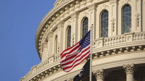 U.S. Senate backs Russia sanctions bill in procedural vote