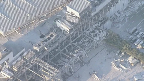 Earthquake in Japan: dozens remain trapped under rubble at a factory and shopping mall, with deaths and missing reported