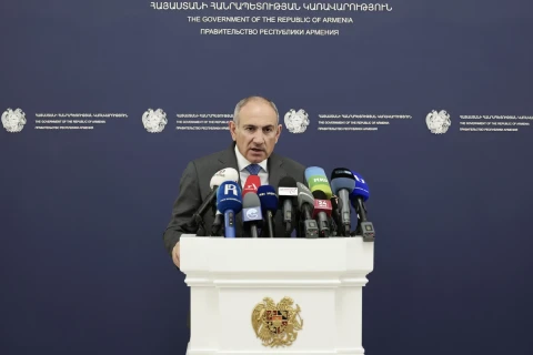 Пашинян назвал три возможные причины суицида военнослужащих в армянской армии