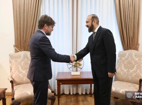 FM Mirzoyan receives outgoing French ambassador to Armenia