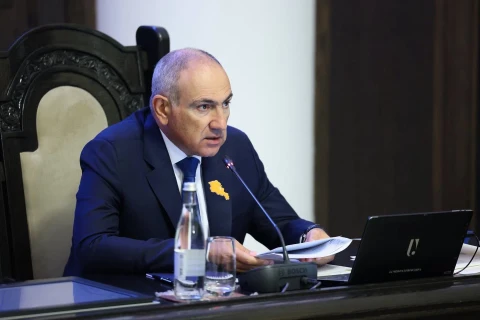 FIP: Пашинян представил только положительные факторы решения Moody’s по Армении, но не риски