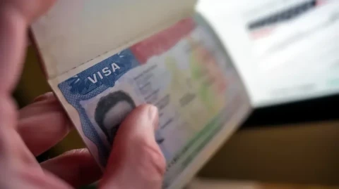 США введут визовые залоги до $20 тысяч для граждан 50 стран
